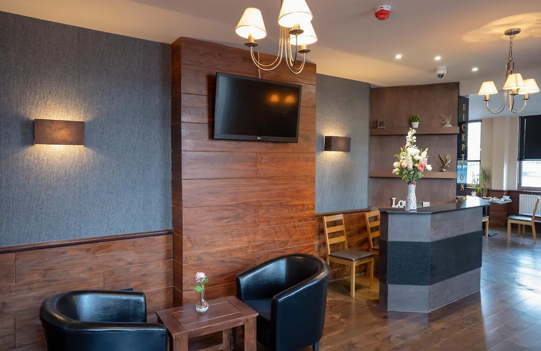 Eagle Hotel Luton Airport-1